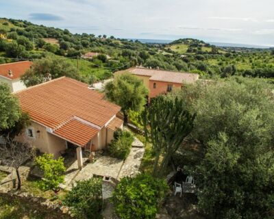 Casa rurale con giardino romantico