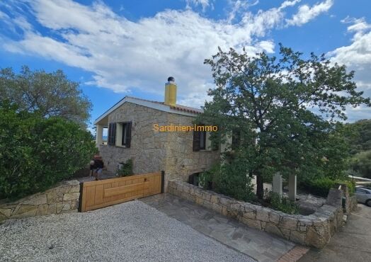 Casa indipendente con due appartamenti a Suaredda di Supra, Sardegna