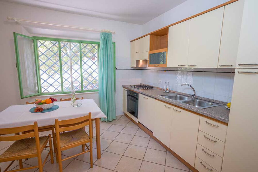 App. ampio con piscina al mare - No. 510A