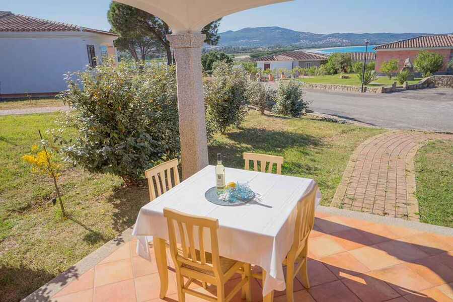 Bungalow con piscina a pochi metri dal mare - No. 177/15