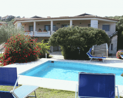 App. ampio con piscina al mare - No. 510B