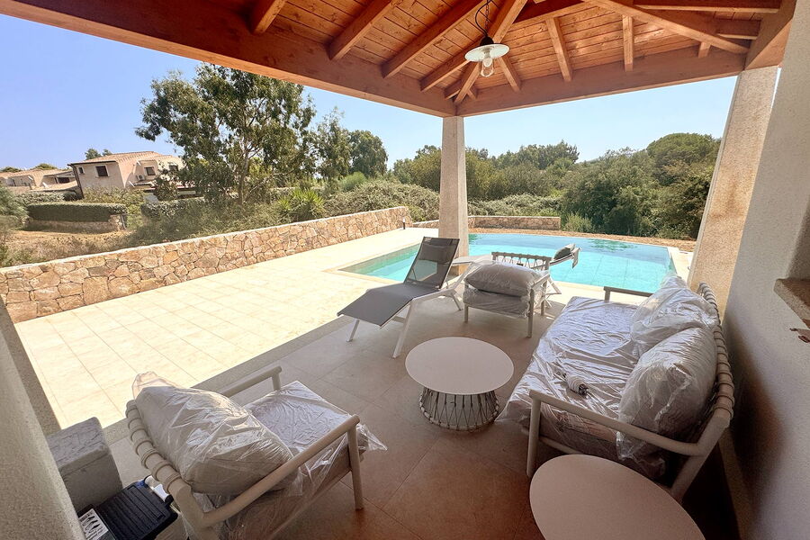 Villa con piscina a Budoni - No. 162/4