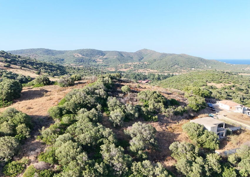 Mediterranes Anwesen mit 4 Wohneinheiten, Meer- Panoramablick & eingespielte Ferienvermietung