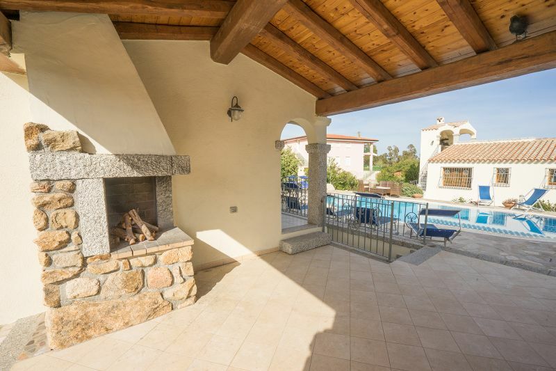 Villino con belvedere e piscina