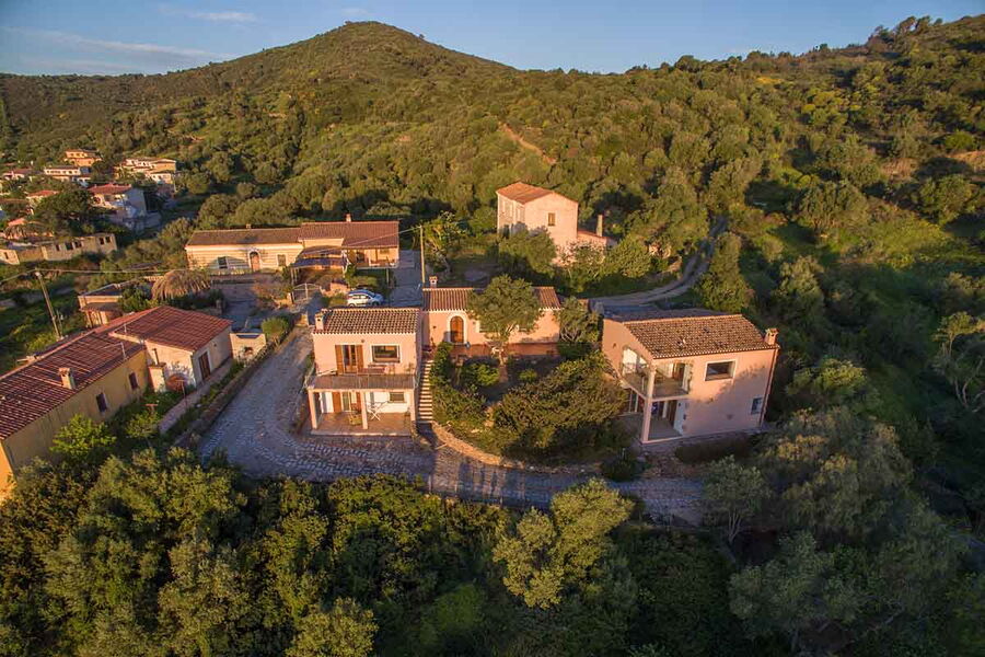 Villa panoramica con piscina - No. 115/1