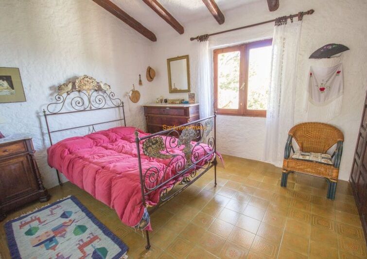 Piccola villa elegante con vista sul mare in una zona tranquilla