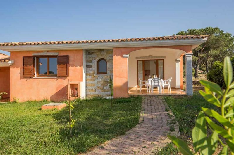 Bungalow con piscina a pochi metri dal mare - No. 177/16