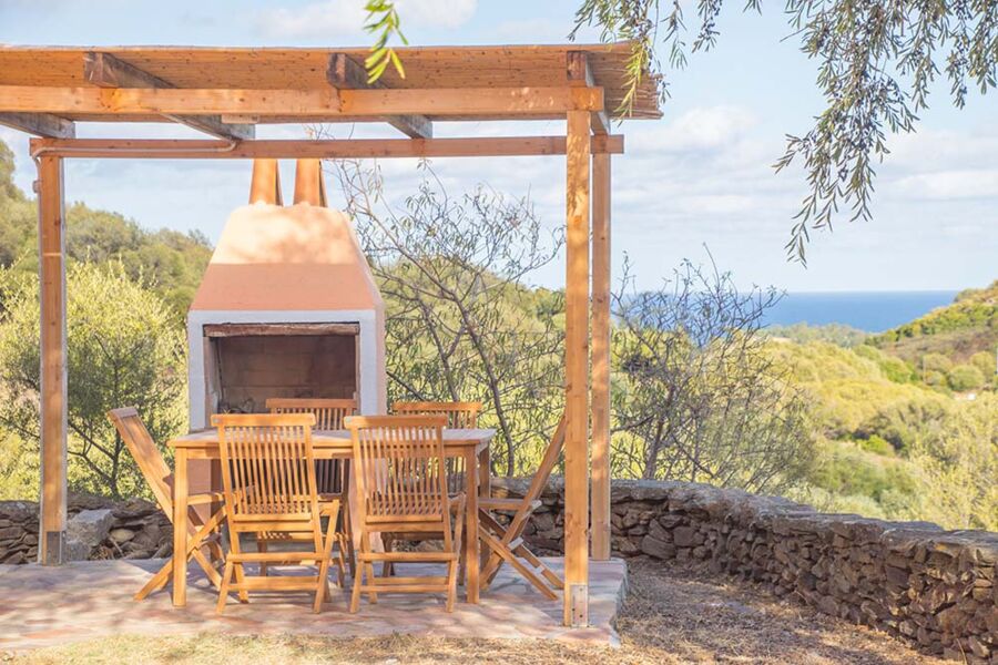 Bungalow con piscina e vista mare