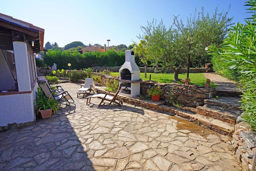 Casa al mare con bellissimo giardino - No. 183
