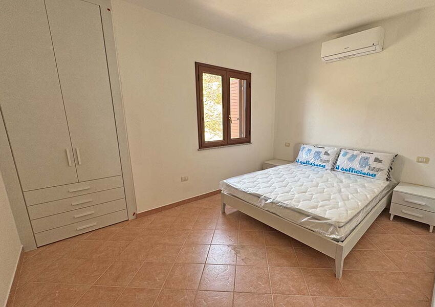Mediterranes Anwesen mit 4 Wohneinheiten, Meer- Panoramablick & eingespielte Ferienvermietung