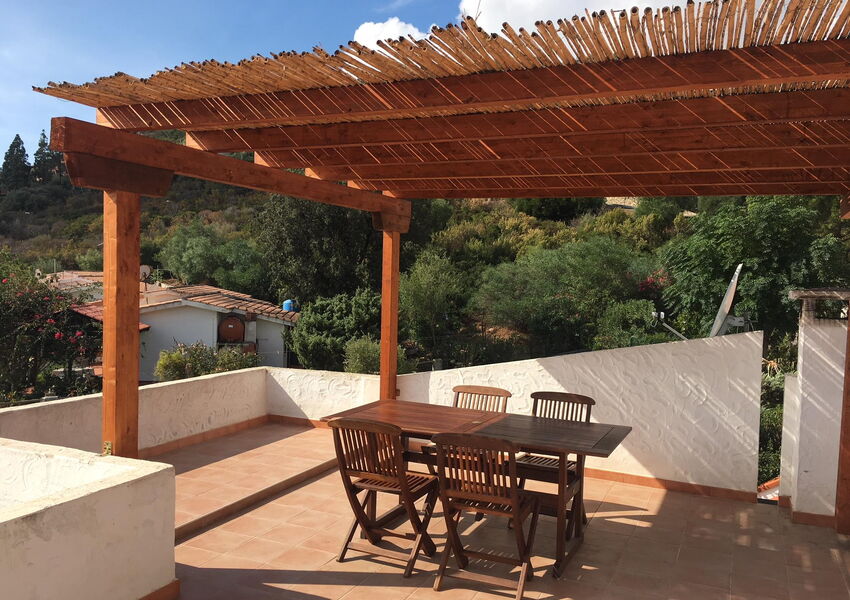 Casa indipendente con due appartamenti a Suaredda di Supra, Sardegna