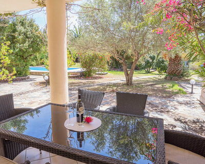 App. ampio con piscina al mare - No. 510A