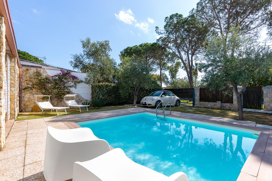 Villetta Meravigliosa con Piscina - No. S488