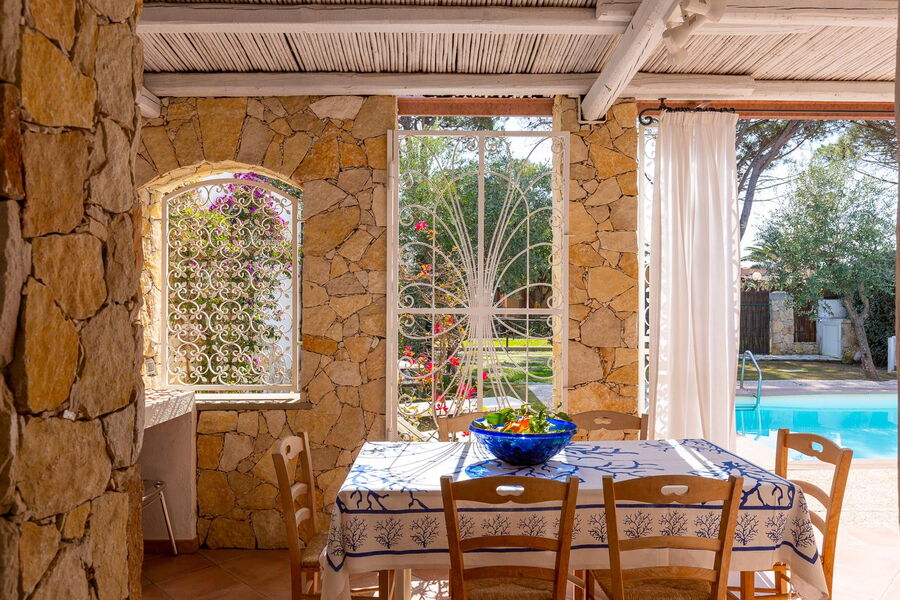 Villetta Meravigliosa con Piscina - No. S488