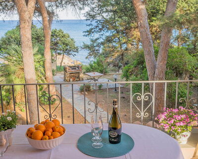 Villino con dependance fronte mare - No. 516/1