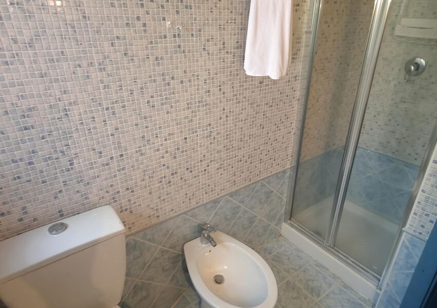 Casa indipendente con due appartamenti a Suaredda di Supra, Sardegna