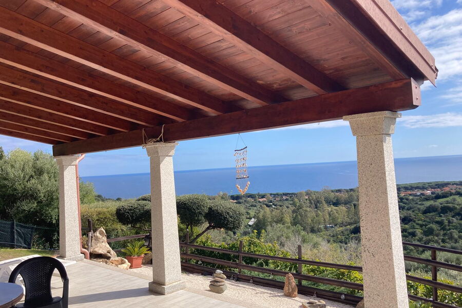 Casa in riva al mare con un bel panorama - No. 198