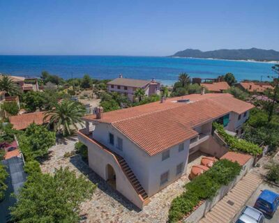 Bivilla vicino al mare