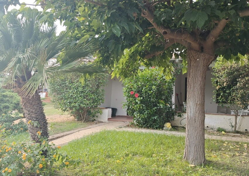 Casa indipendente con due appartamenti a Suaredda di Supra, Sardegna