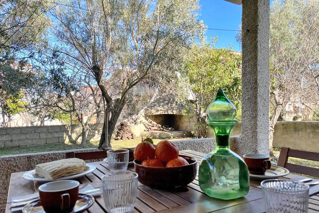 Casa accanto al produttore di miele - No. 163A