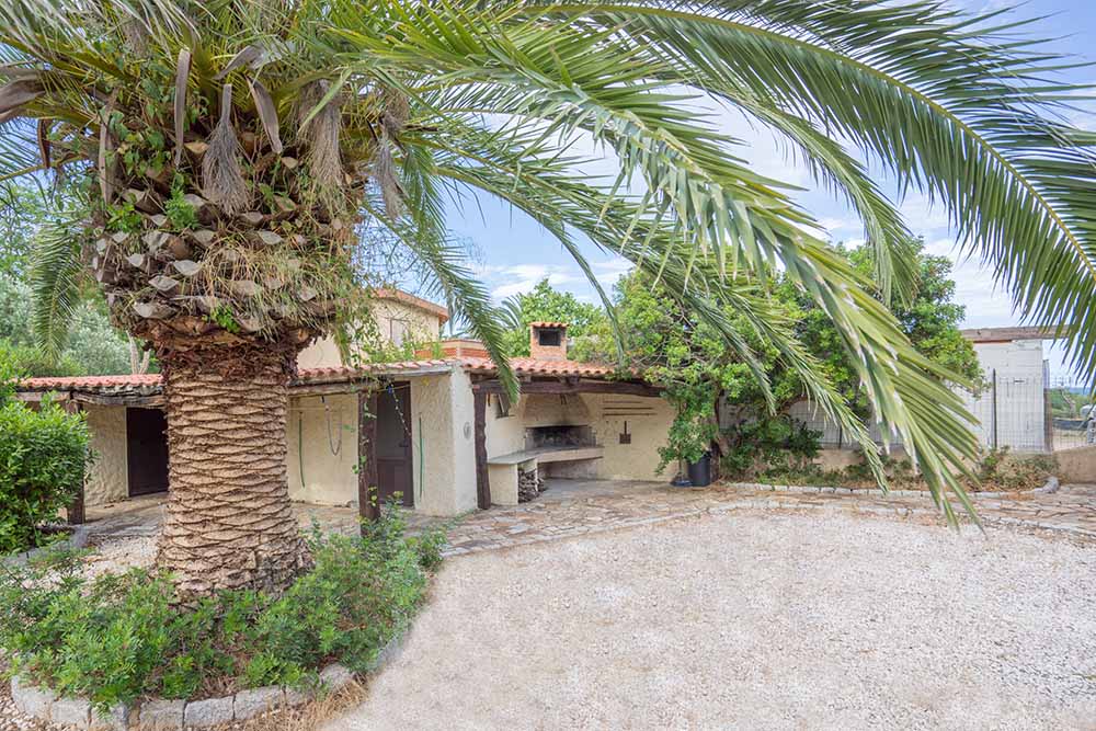 Bivilla vicino al mare