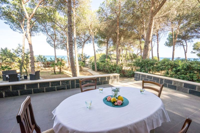 Ampio app. fronte mare - No. 555A