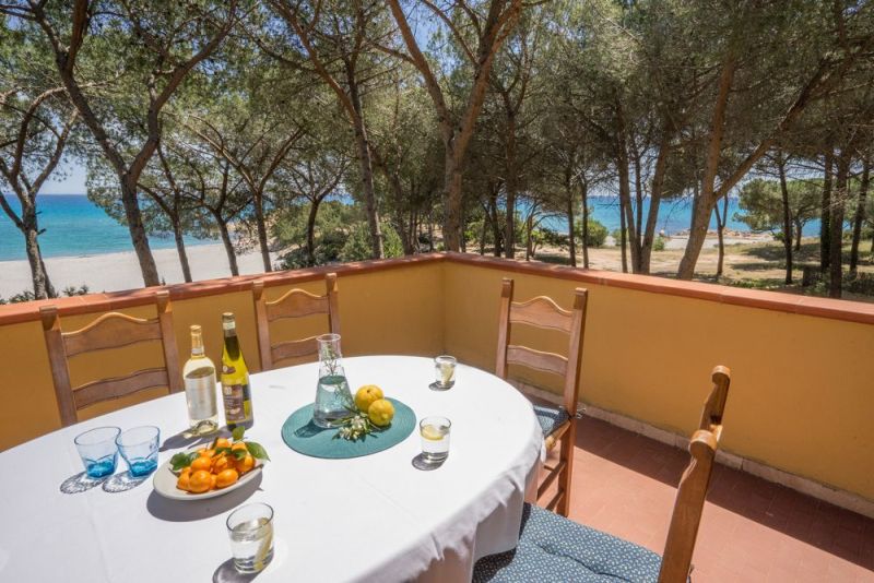 Ampio app. fronte mare - No. 555B