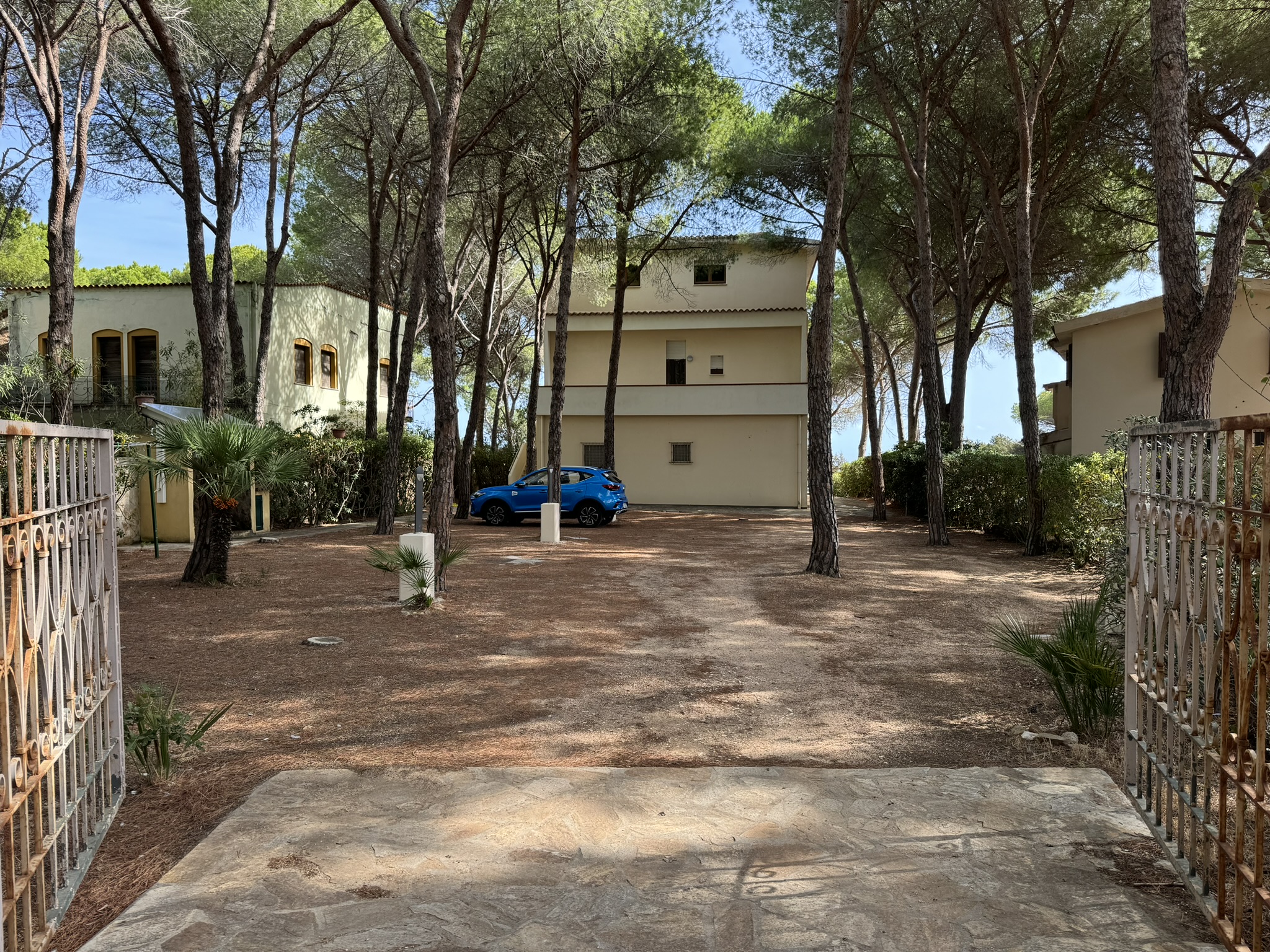 Ampio app. fronte mare - No. 555C